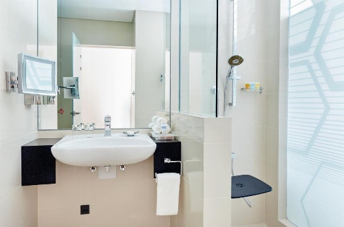 Holiday Inn Doha - The Business Park image 33